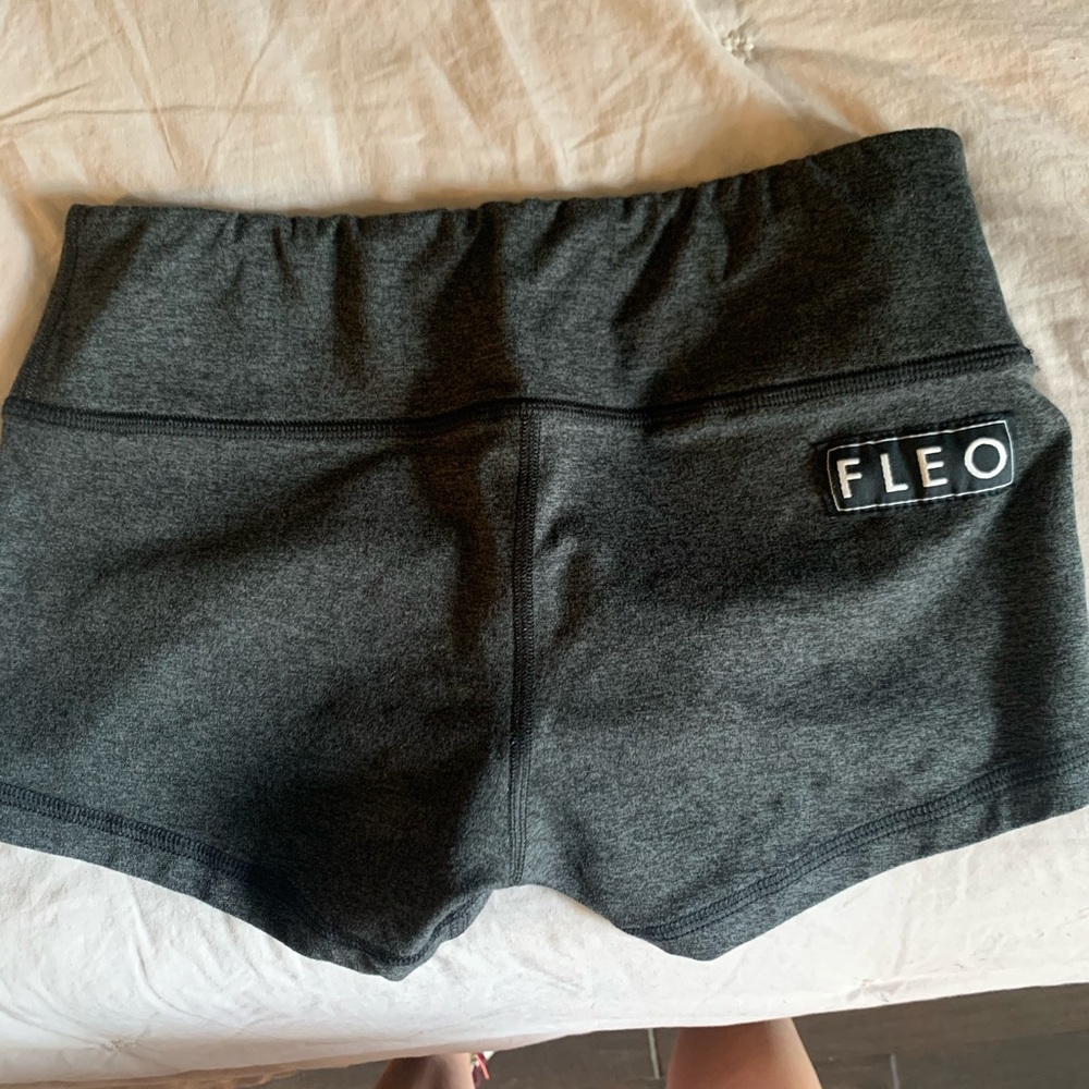 FLEO-charcoal gray